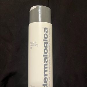 Dermalogica Special Cleansing Gel in White and Gray